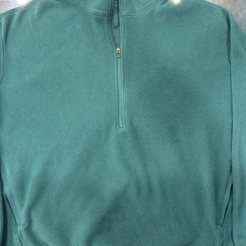 Lululemon Men's Green and Blue Jumper